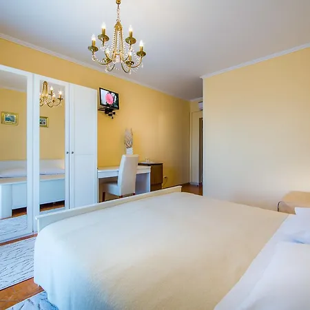 Bed & Breakfast Klaric 3*